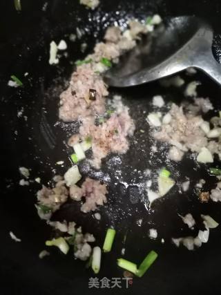 Stir-fried Diced Cucumber with Minced Meat recipe