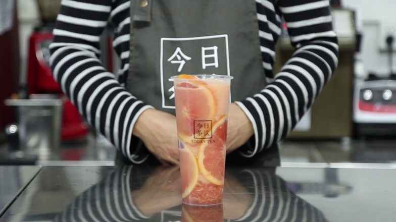 Hot Drink in Autumn and Winter, Full Cup of Red Grapefruit-free Milk Tea with Tea Today recipe