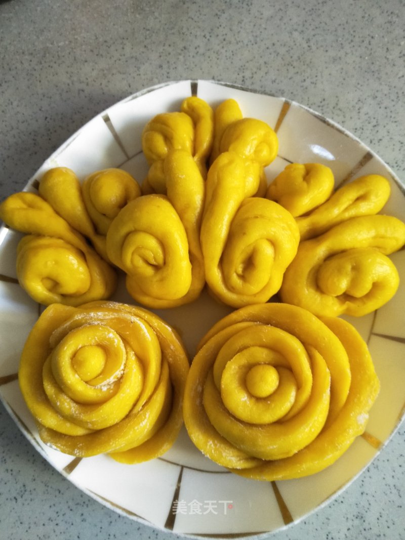 Pumpkin Buns recipe