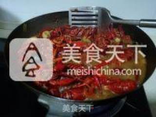 Crayfish-"simmered Prawns in Qianjiang Oil" recipe