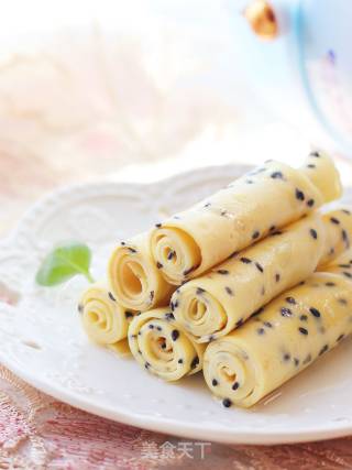 Creamy Black Sesame Omelet recipe