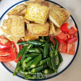 Stir-fried Tofu with Scallions recipe