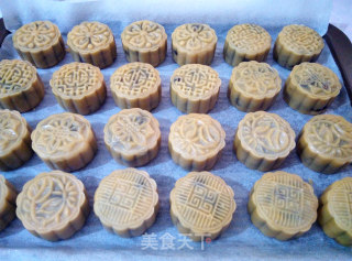 Walnut Jujube Mud Mooncake recipe