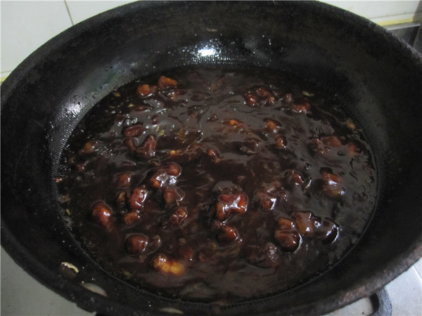 Fried Noodles with Fresh Fragrant Four Sauces recipe