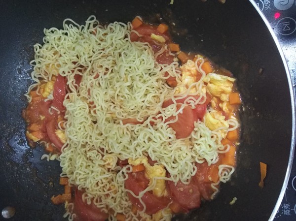 Red Prosperous Fire Fried Noodles#lunch recipe