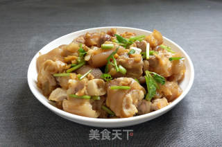 Pork's Trotter with Sand Ginger Salad recipe