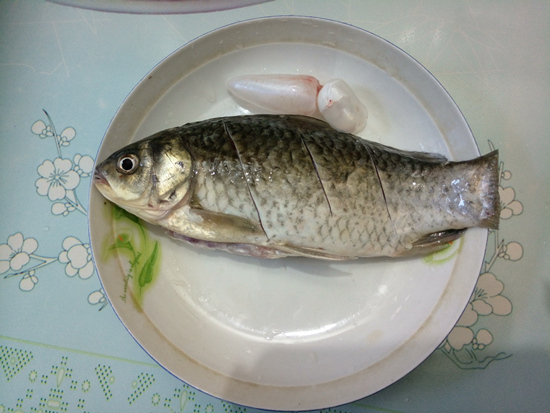 【over The Years】steamed Crucian Carp recipe
