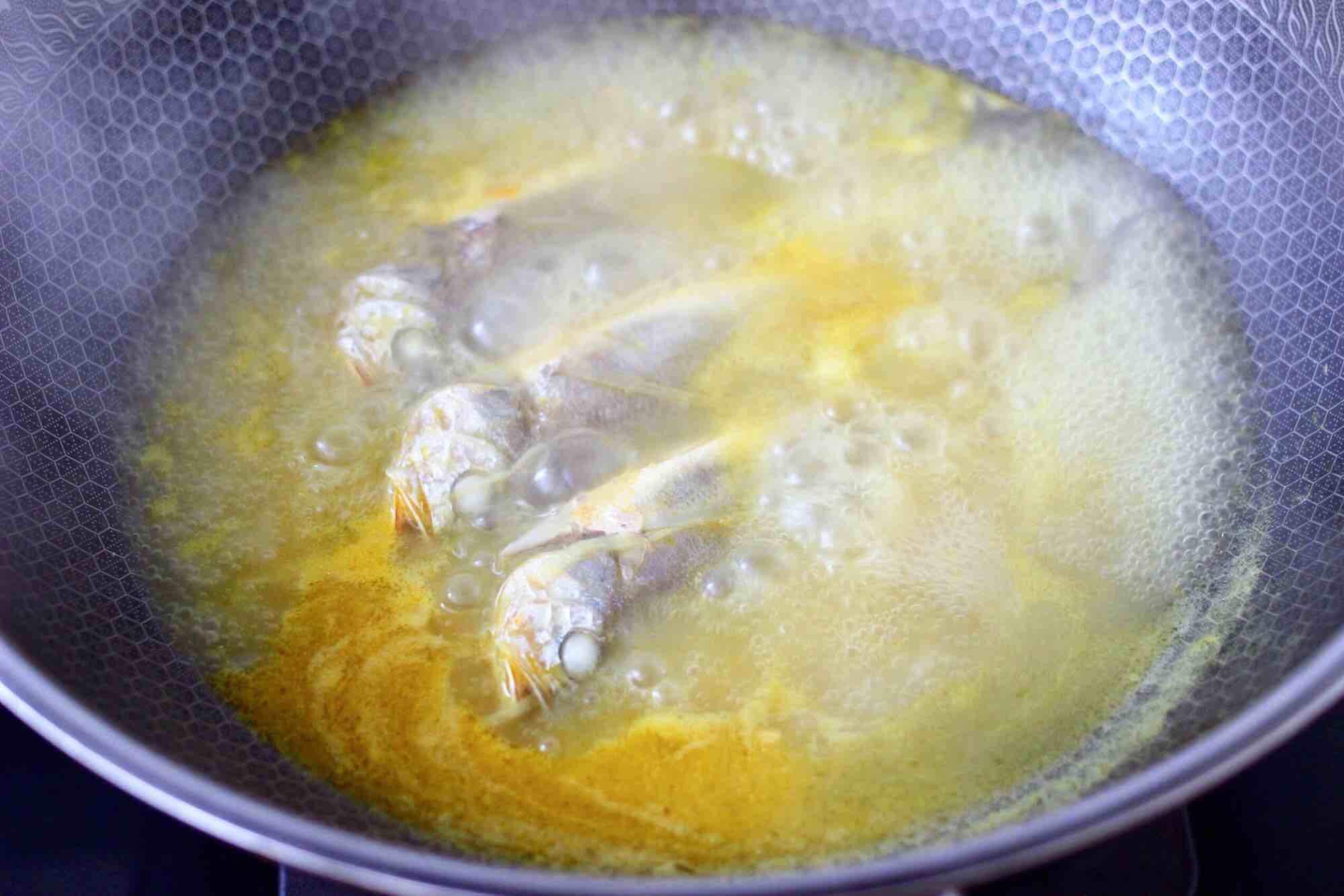 Yellow Croaker and Sweet Potato Noodles in Sour Soup recipe
