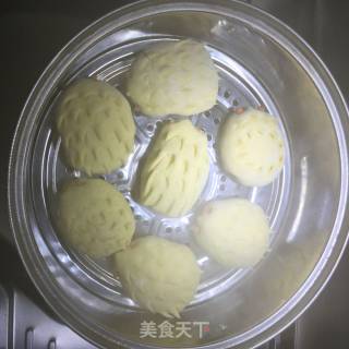 Hedgehog Bean Paste Buns recipe