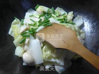 Stir-fried Cabbage with Mushrooms recipe