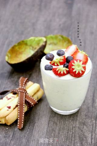 Avocado Yogurt Shake recipe