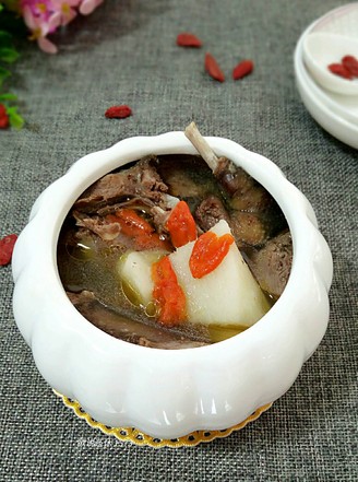 Yam Suckling Pigeon Soup