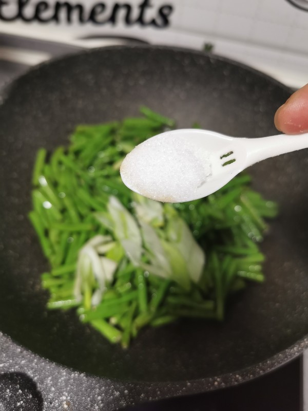 Stir-fried Shredded Pork with Cowpea recipe