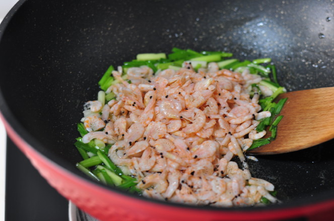 Scallion Oil Krill Noodle Soup recipe