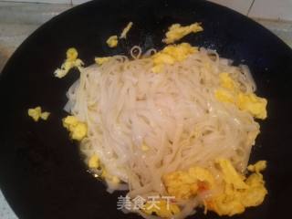 Stir-fried Hor Fun with Beef recipe