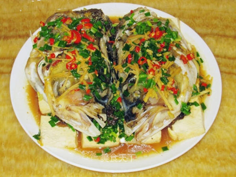 Steamed Big Fish Head with Chopped Pepper and Tofu recipe