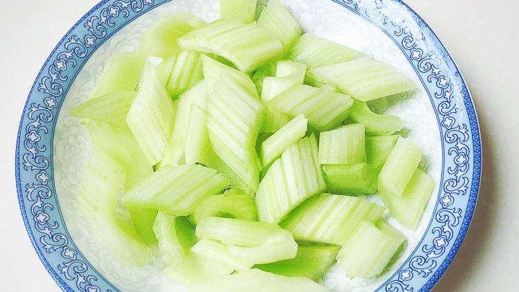 Celery and Mushroom Millet Congee recipe