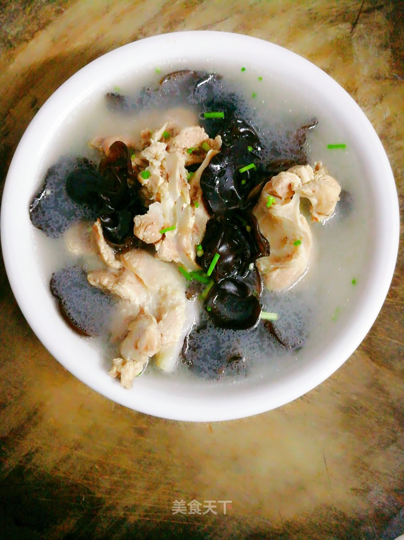 #秋滋阴润肺# Fungus Meat and Bone Soup recipe