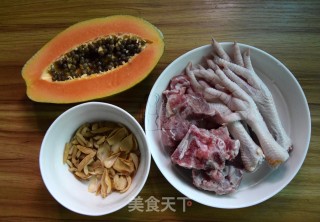 Stewed Chicken Feet with Papaya and Lily recipe