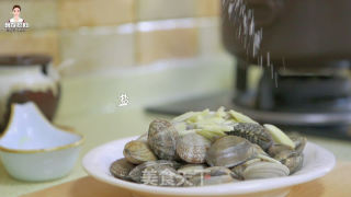 Huang Lei's Wine-steamed Clams in The Late Night Canteen recipe