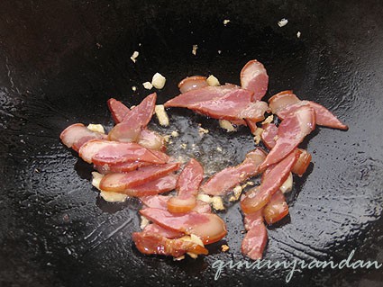 Stir-fried Bacon with Chinese Chives recipe