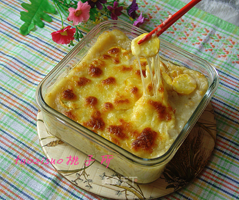 Cheese and Zucchini Baked Mashed Potatoes recipe