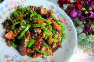 Stir-fried Smoked Duck Leg with Pickled Beans recipe