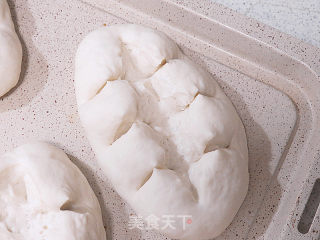 Delicious and Fashionable Bread [spindle-shaped Sugar Butter Meal Bag] recipe