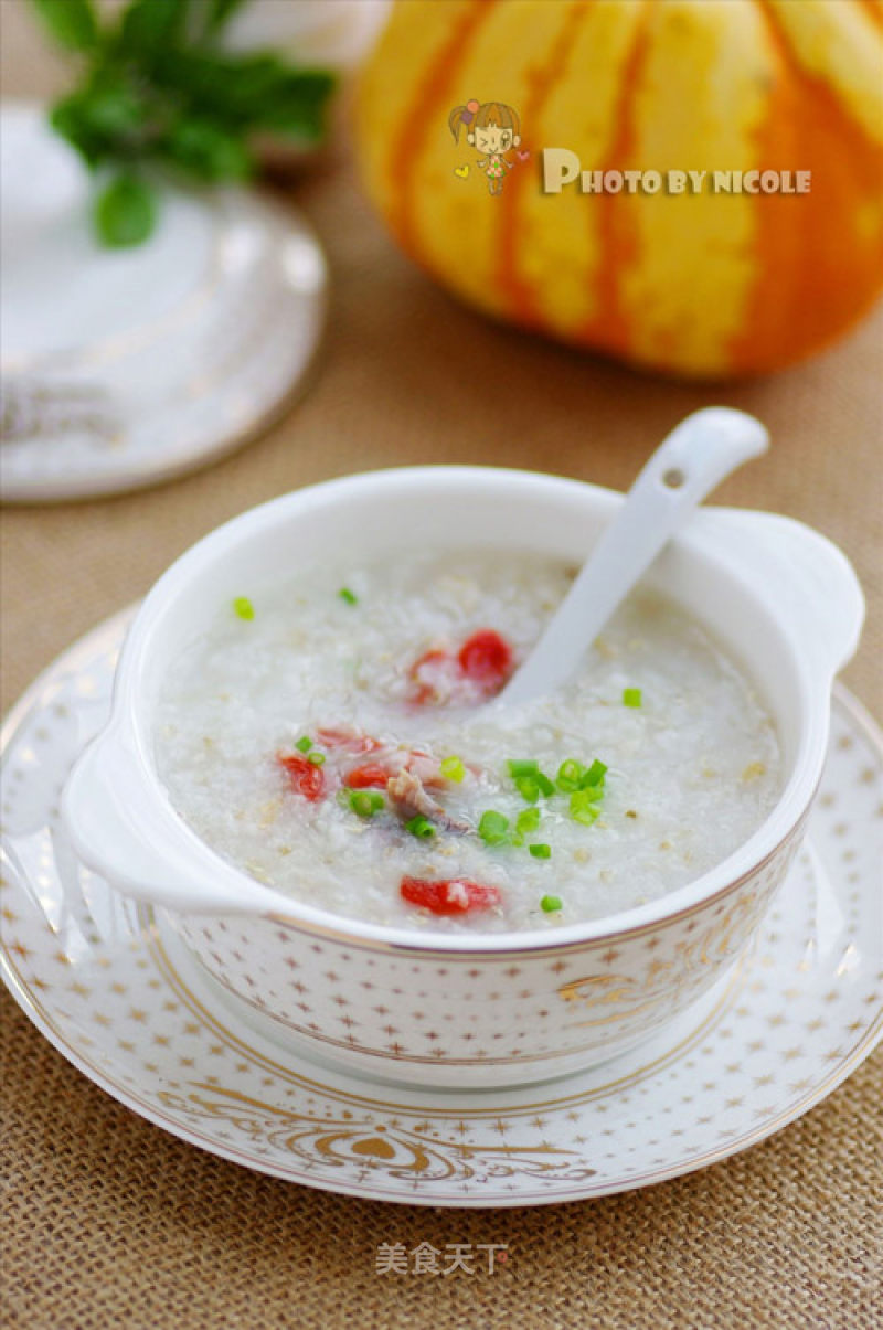 The Secret Recipe for Dietary Therapy in The Yuan Dynasty that is Popular Among Folks: The Medlar and Chicken Kidney Double Wheat Porridge for Invigorating The Kidney and Invigorating The Deficiency. recipe