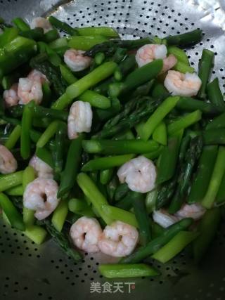 Asparagus Mixed with Shrimp recipe