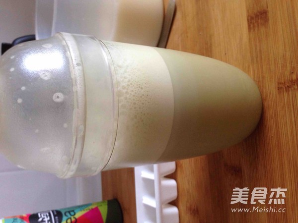 Matcha Iced Soy Milk recipe