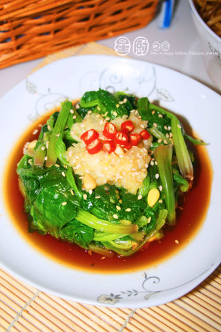 [spinach Transformation of The Greedy Parrot, A New Dish for Weight Loss] Spinach Cup with Pine Nuts recipe
