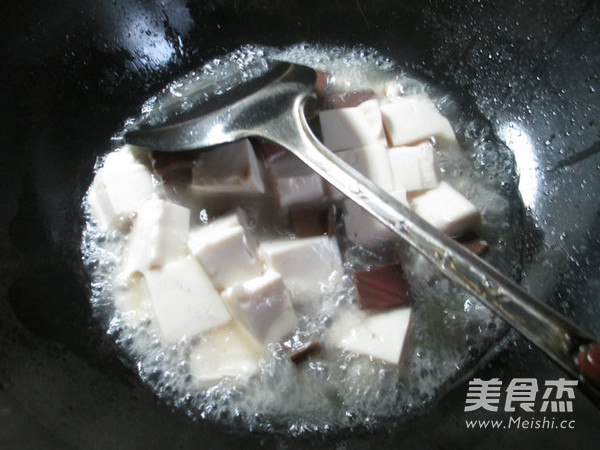 Spicy Duck Blood Tofu Soup recipe