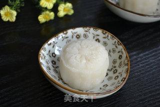 Snowy Mooncakes with Mung Bean Filling recipe