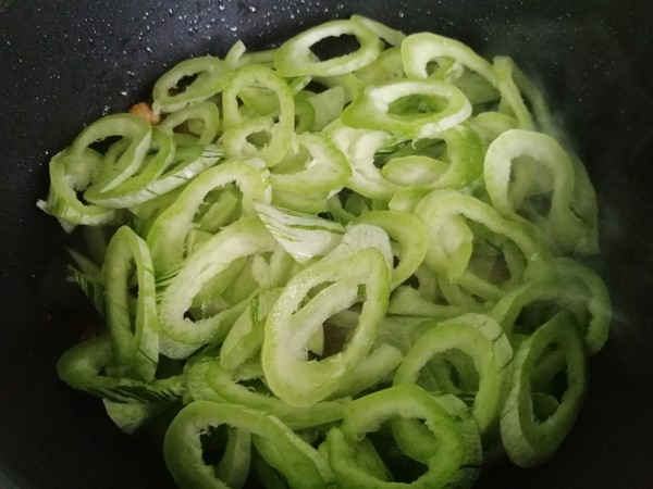 Snake Bean Stir-fried Pork Slices recipe