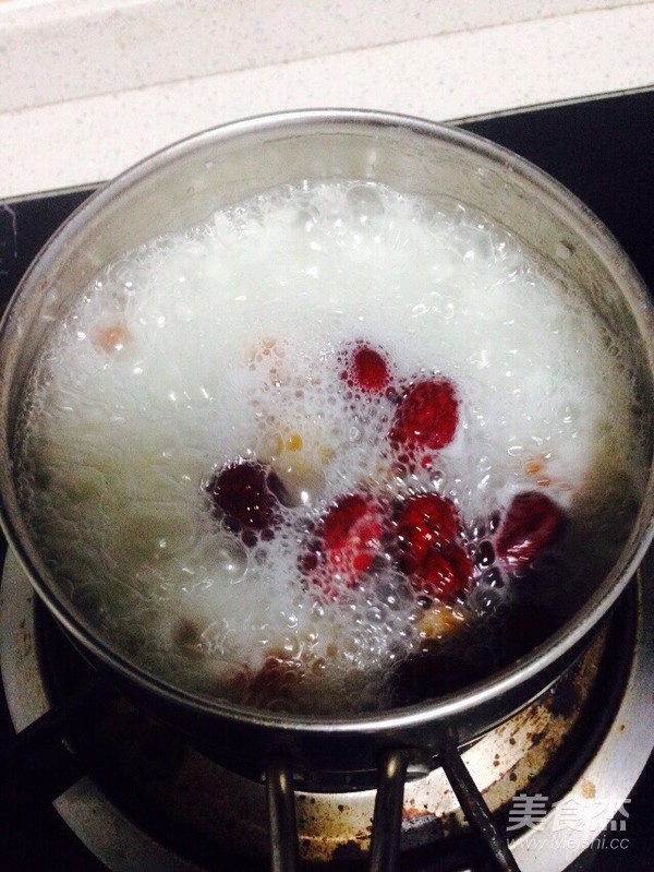 Red Dates, Longan and Brown Sugar Rice Porridge recipe