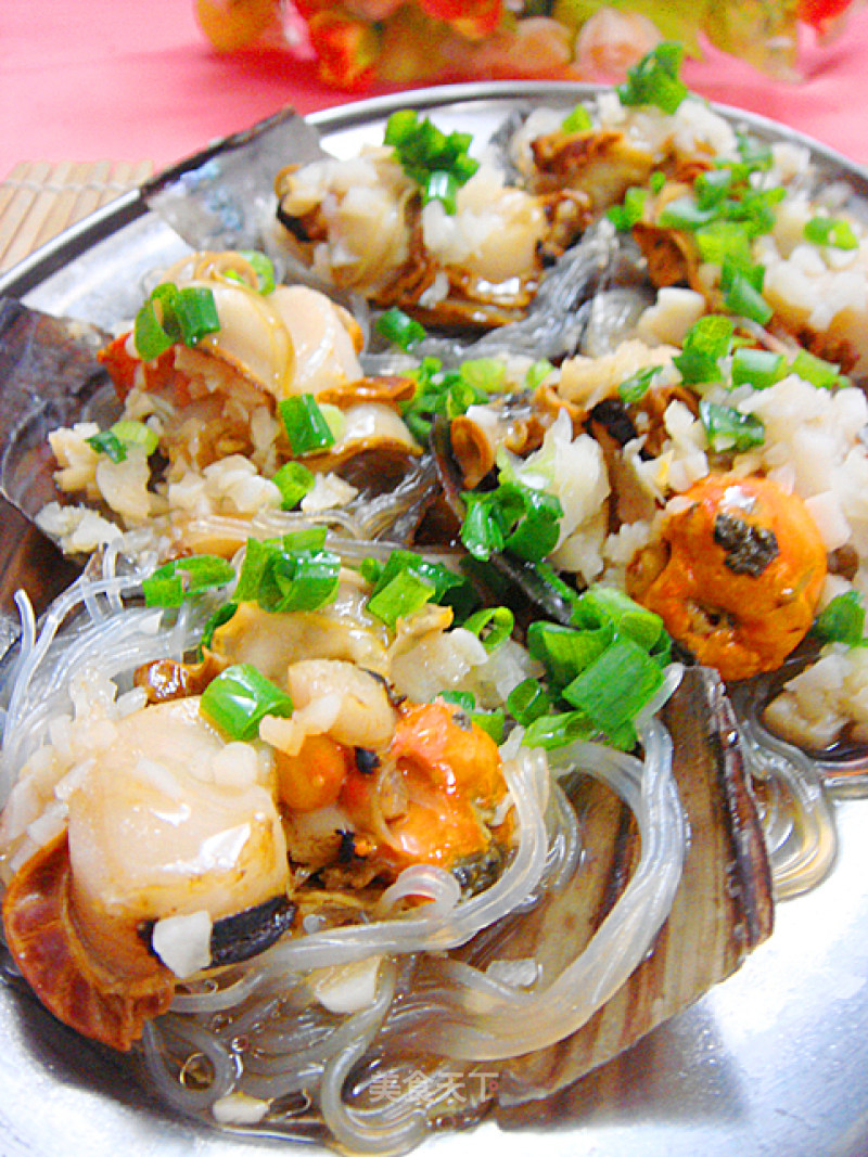 Steamed Scallops with Garlic Vermicelli recipe