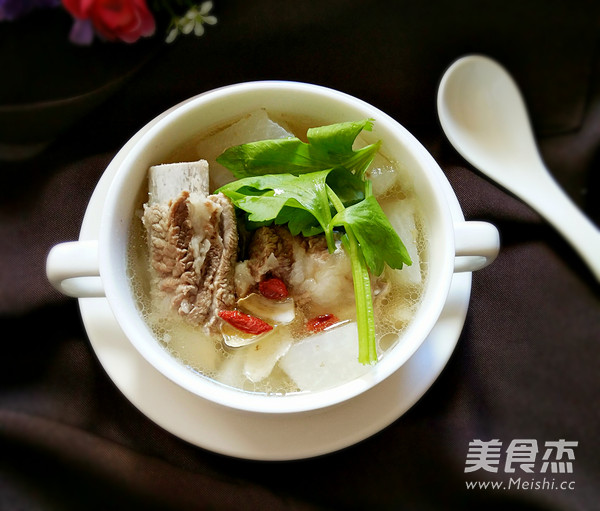 Lily Soup with White Radish Ribs recipe