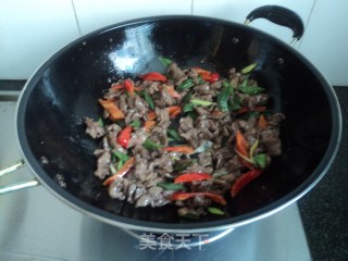 [stir-fried Beef] Mastering The Oil Temperature is The Key recipe