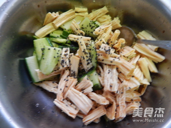 Cold Cucumber Yuba recipe