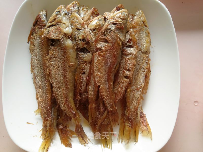 Pan-fried Fish with Knife recipe