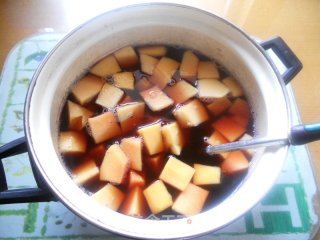 Sweet Soup with Papaya, Red Bean and Longan recipe