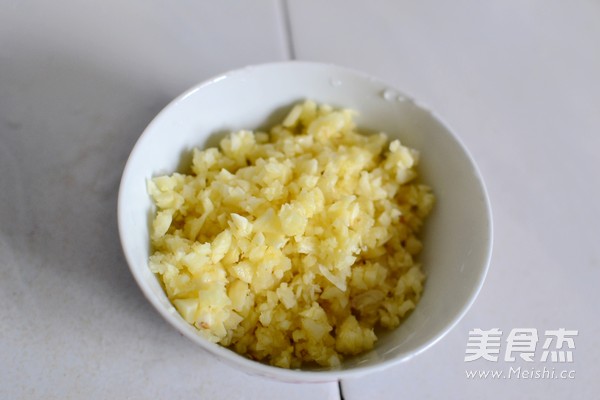Traditional Fujian Dish with Lychee Meat recipe