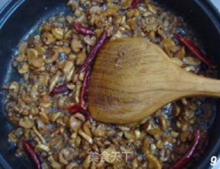 Spicy Golden Hook Crispy Peanuts recipe