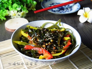 Hot and Sour Kelp Shreds recipe