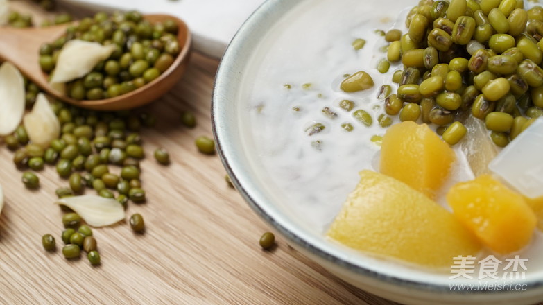 3 Ways to Mix and Match Mung Bean Soup with High Energy recipe