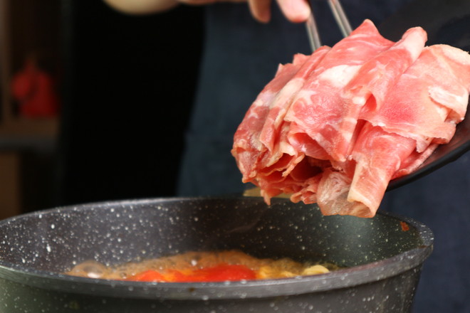 Beef Noodles with Tomato recipe