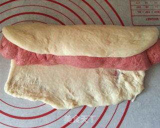 The Coolness from The Bread Machine-watermelon Bread recipe