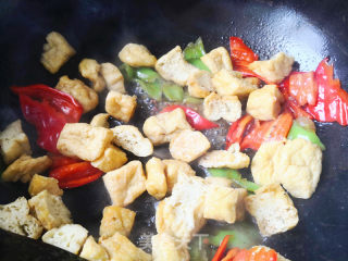 Stir-fried Chili with Tofu recipe