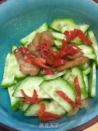 Stir-fried Pork with Cucumber recipe